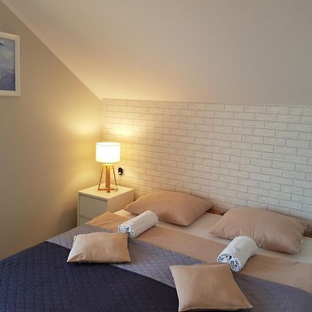 Willa Dobrylko II -Apartamenty Rewa Eksteriør bilde